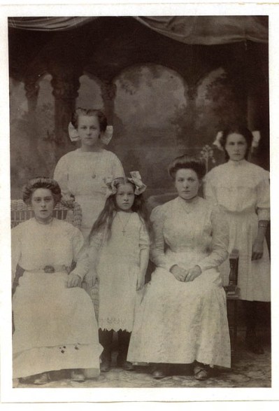 The five Genetti Sisters
