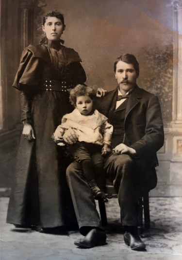 Raffaele and Lucia Genetti with son Alessandro